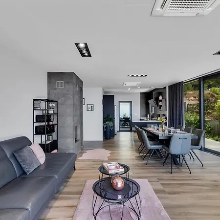 Grace 2 Luxury In Makarska, Private Pool Вилла Макарска